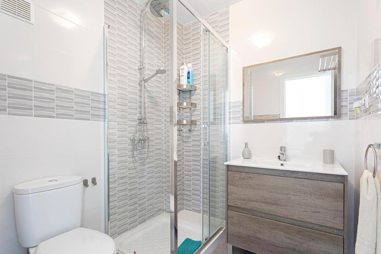 Апартаменты Atico Frente Al Mar - Vistas, Piscina, Terrazas, Parking! Бенальмадена Экстерьер фото